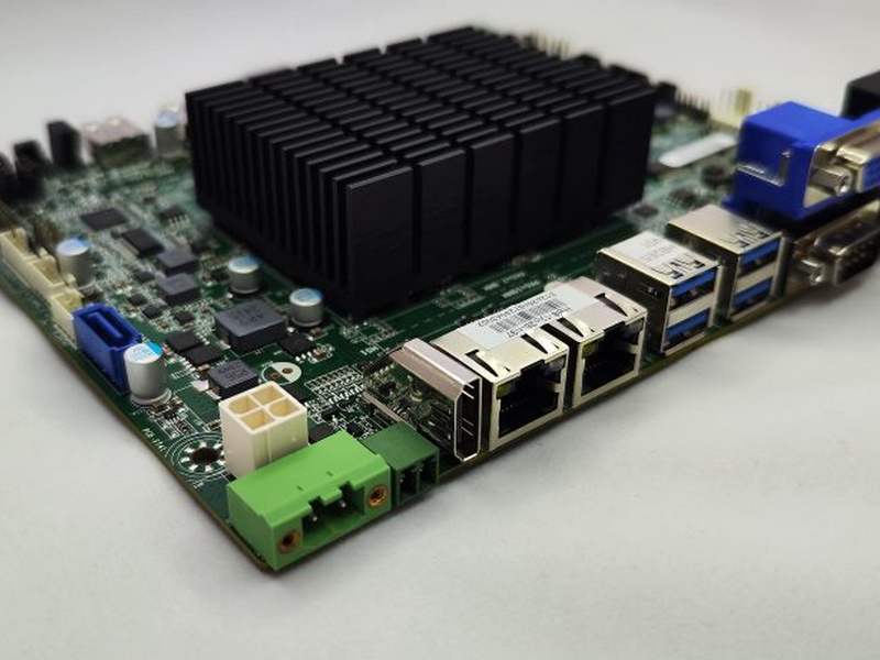 Печатные платы, модули и электронные компоненты